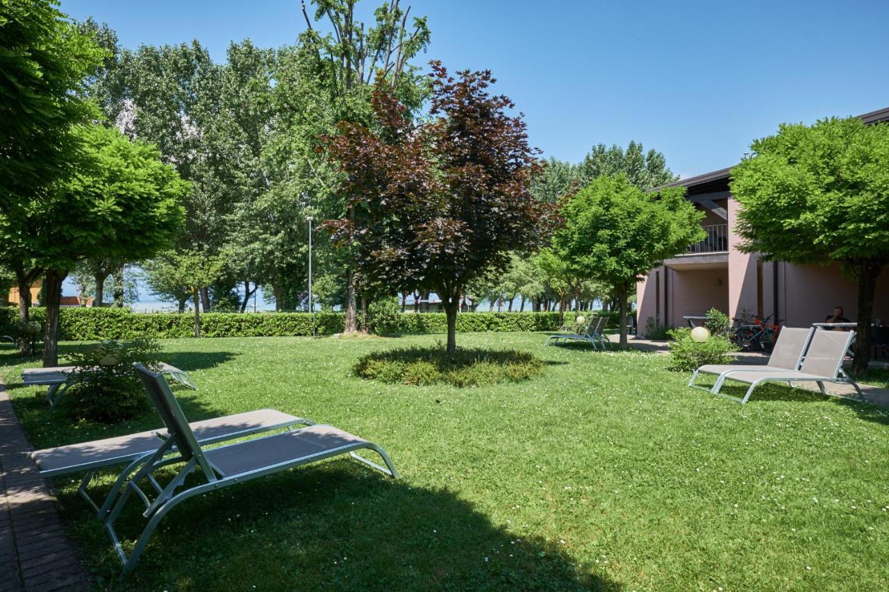 Villaggio Turistico Lugana Marina Sirmione Bagian luar foto