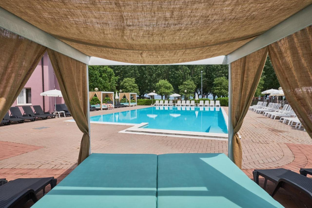 Villaggio Turistico Lugana Marina Sirmione Bagian luar foto