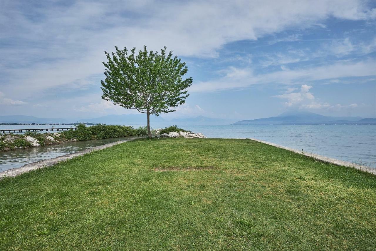 Villaggio Turistico Lugana Marina Sirmione Bagian luar foto